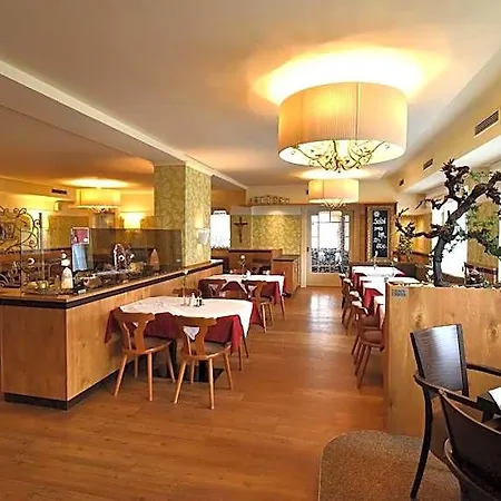 Ξενοδοχείο Hotel&wirtshaus Sonne Weyregg