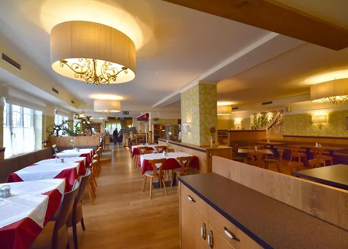 Hotel&wirtshaus Sonne Hotel Weyregg